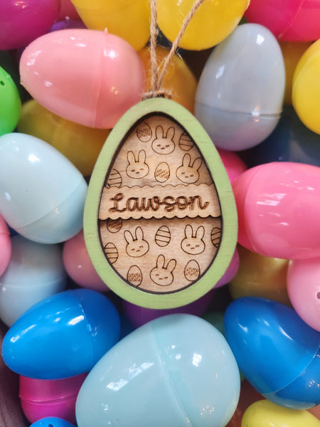 Egg Striped Scallop Easter Tag